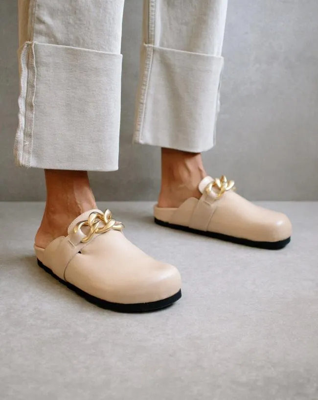 ALOHAS Clogs Fireplace Chain 8211 Beige Leather Clogs 8211 Women