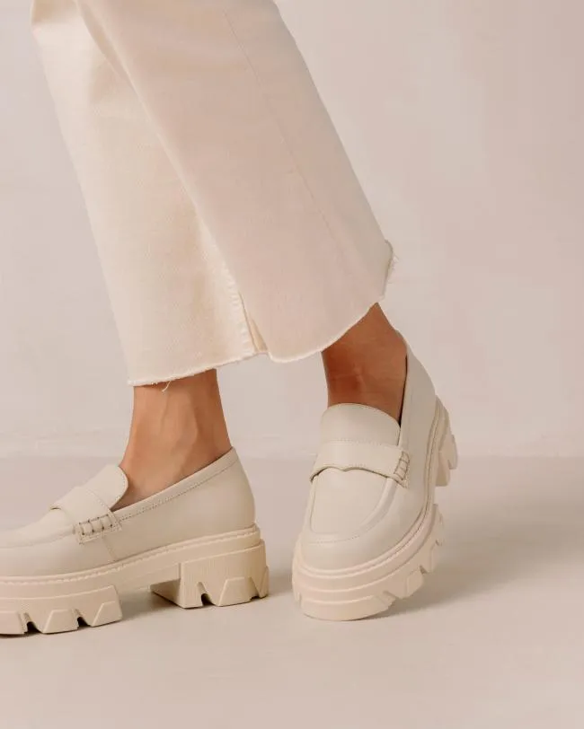ALOHAS Loafers Trailblazer 8211 Cream Leather Loafers 8211 Women