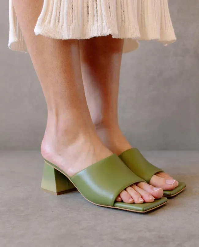 ALOHAS Mules Brushed Degrad 8211 Green And Yellow Leather Sandals 8211 Women