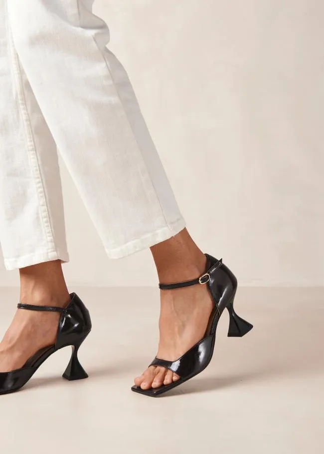 ALOHAS Pumps Beijos 8211 Black Patent Ankle Strap Heels 8211 Women