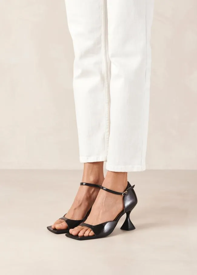 ALOHAS Pumps Beijos 8211 Black Patent Ankle Strap Heels 8211 Women
