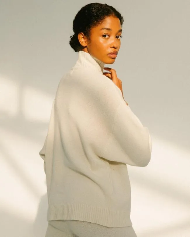 ALOHAS Sweaters and Cardigans Passenger 8211 White Knit Top 8211 Women
