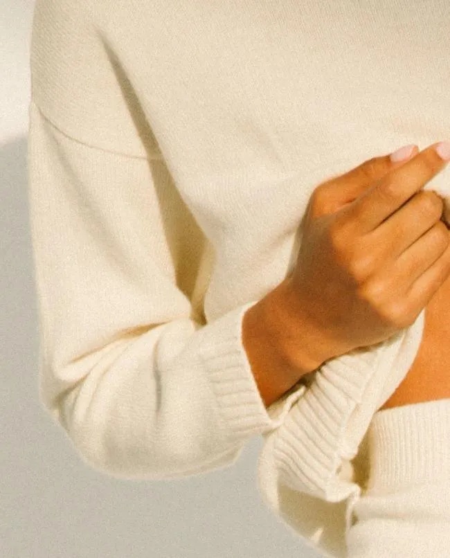 ALOHAS Sweaters and Cardigans Passenger 8211 White Knit Top 8211 Women