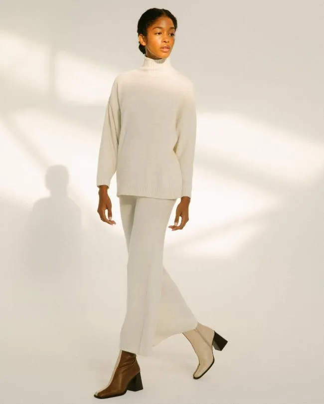 ALOHAS Sweaters and Cardigans Passenger 8211 White Knit Top 8211 Women