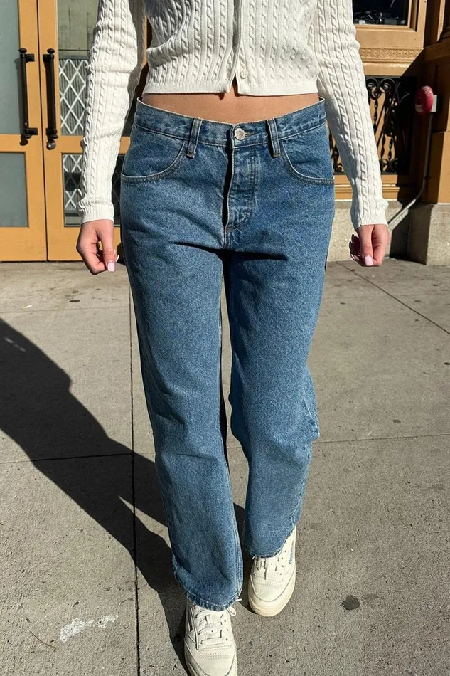 Brandy Melville Bottoms Eliana Medium Wash Jeans Medium Wash Denim 8211 Women