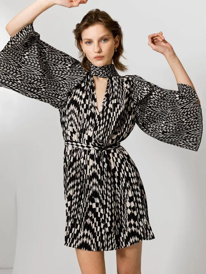 French Connection Fern Arie Pleated Ella Crepe Mini Dress Classic CreamBlackout Woman Dresses
