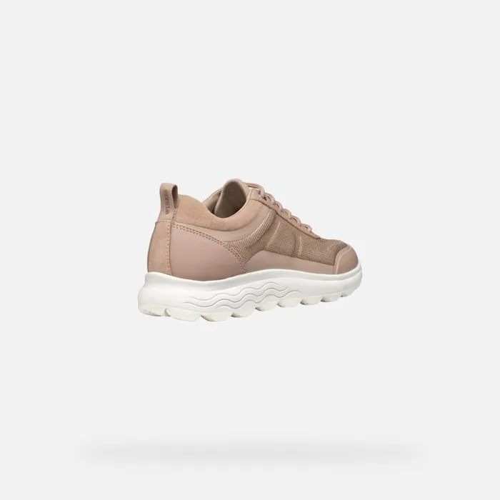 Geox Sneakers SPHERICA WOMAN Peach Low Top Sneakers Peach 8211 Woman