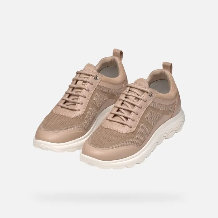 Geox Sneakers SPHERICA WOMAN Peach Low Top Sneakers Peach 8211 Woman