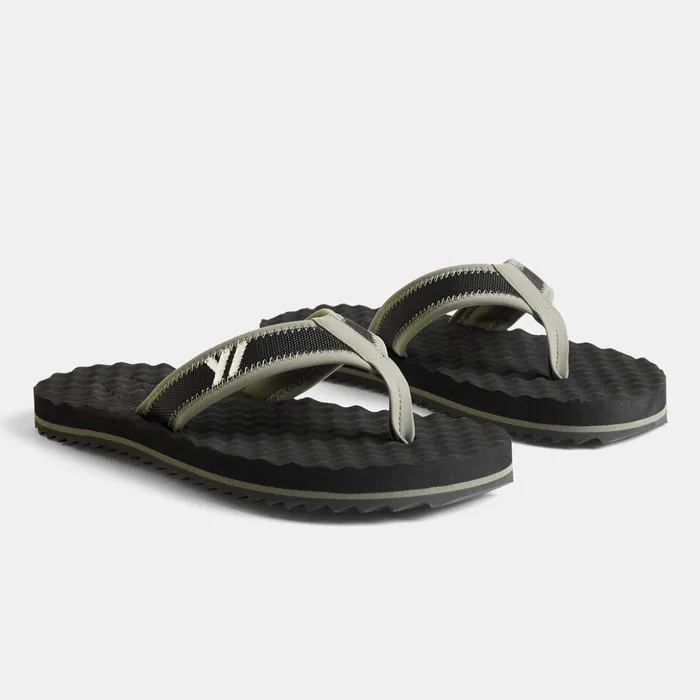 James Perse Kids Footwear YOSEMITE Sport Flip Flop Kids Blackgrey 8211 MenWomen James Perse Kids Footwear YOSEMITE Sport Flip Flop Kids Blackgrey 8211 MenWomen