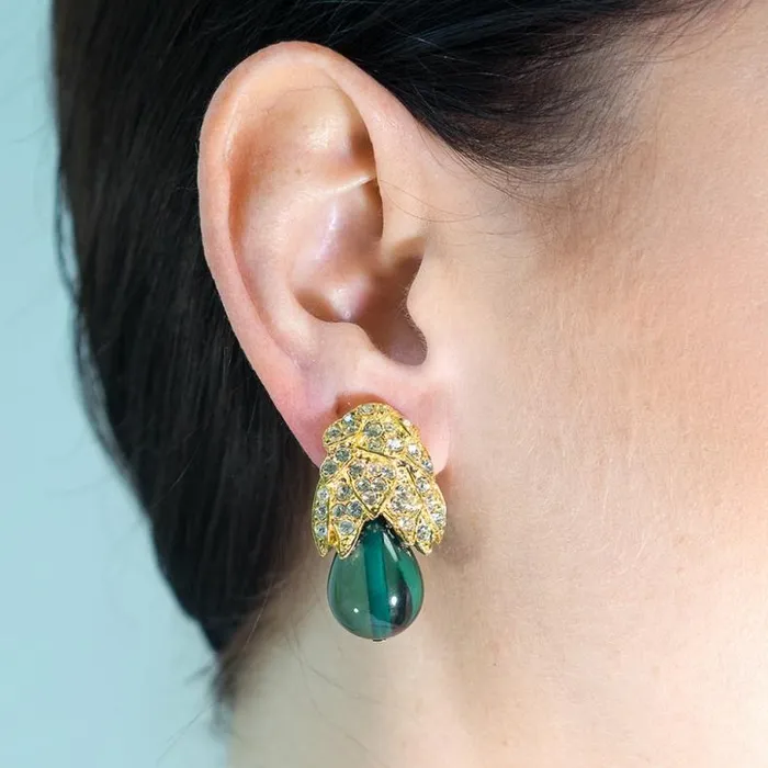 Kenneth Jay Lane Dark Color Gem Earrings Women Emerald Drop Clip Earrings Kenneth Jay Lane Dark Color Gem Earrings Women Emerald Drop Clip Earrings