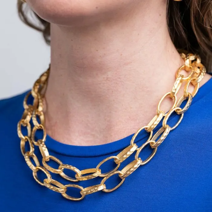 Kenneth Jay Lane Metallic Finish Necklaces Women Satin Gold Small Link Necklace Kenneth Jay Lane Metallic Finish Necklaces Women Satin Gold Small Link Necklace