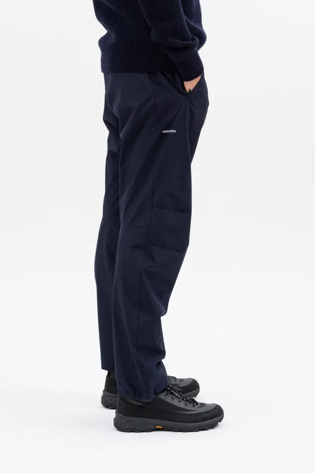 Men Norse Projects Trousers Alvar GoreTex Infinium Tech Trouser Dark Navy