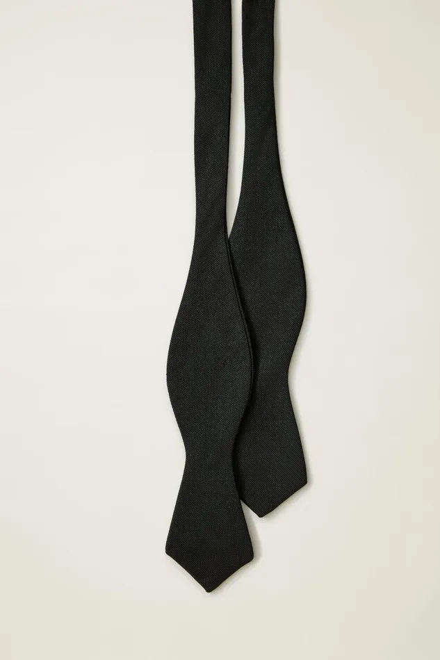 Men Premium Bowtie Matte Black Silk Bonobos Ties and Pocket Squares