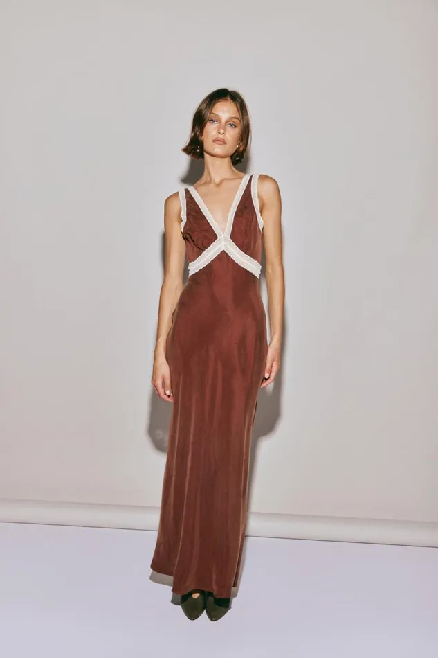 MidiMaxi Dresses Women VRG GRL Meet Me On The Dance Floor Bias Cut Maxi Dress Umber MidiMaxi Dresses Women VRG GRL Meet Me On The Dance Floor Bias Cut Maxi Dress Umber