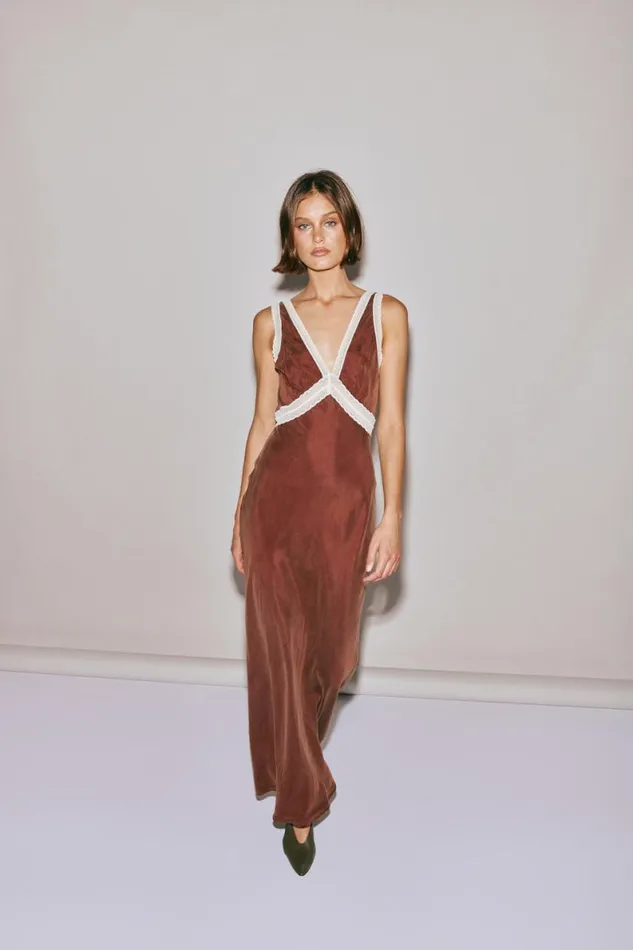 MidiMaxi Dresses Women VRG GRL Meet Me On The Dance Floor Bias Cut Maxi Dress Umber MidiMaxi Dresses Women VRG GRL Meet Me On The Dance Floor Bias Cut Maxi Dress Umber
