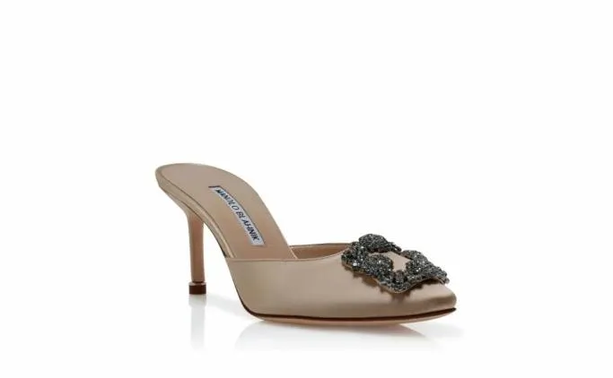 Mules Women Manolo Blahnik HANGISIMULight Beige Satin Jewel Buckle Mules Mules Women Manolo Blahnik HANGISIMULight Beige Satin Jewel Buckle Mules