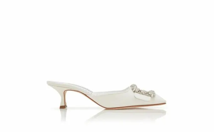 Mules Women Manolo Blahnik MAYSALE BRIDAL White Crepe De Chine Jewel Buckle Mules Mules Women Manolo Blahnik MAYSALE BRIDAL White Crepe De Chine Jewel Buckle Mules