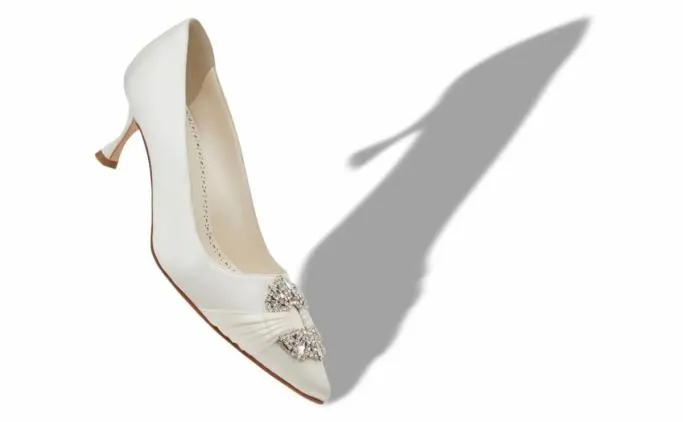 Pumps Women Manolo Blahnik MAIDAPUMPCream Satin Embellished Buckle Pumps