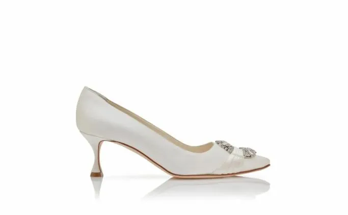 Pumps Women Manolo Blahnik MAIDAPUMPCream Satin Embellished Buckle Pumps Pumps Women Manolo Blahnik MAIDAPUMPCream Satin Embellished Buckle Pumps