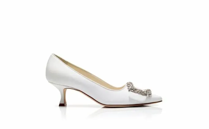 Pumps Women Manolo Blahnik MAYSALEPUMP 50Cream Crepe De Chine Buckle Detail Pumps Pumps Women Manolo Blahnik MAYSALEPUMP 50Cream Crepe De Chine Buckle Detail Pumps