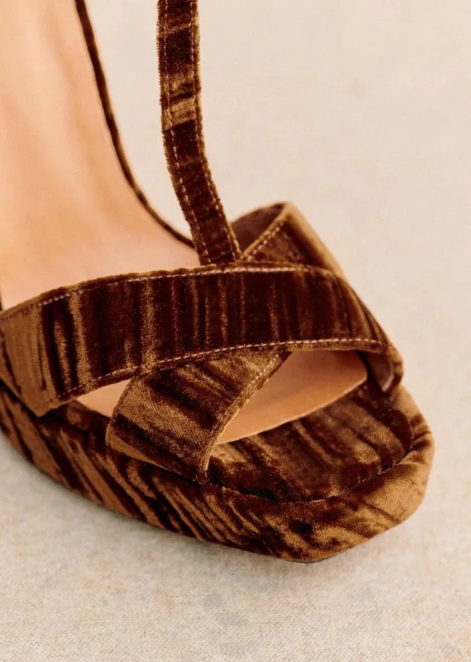 Szane Babies Ballerinas and Pumps Womens Sidonie High Sandals Camel Pleated Velvet