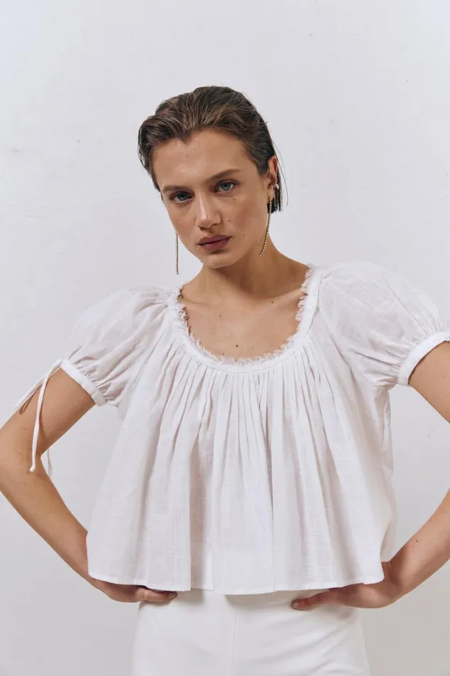 Short Sleeve Women VRG GRL Harry Girl Smock Top White Short Sleeve Women VRG GRL Harry Girl Smock Top White