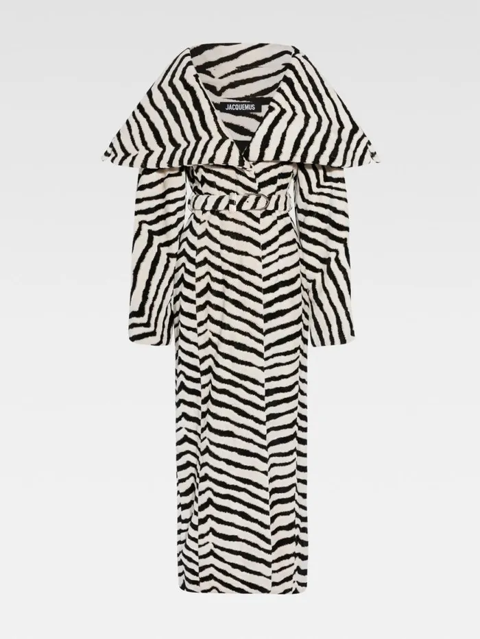 The Caruso Coat Jacquard Zebra Velvelt Black Women JACQUEMUS Coats and Jackets The Caruso Coat Jacquard Zebra Velvelt Black Women JACQUEMUS Coats and Jackets