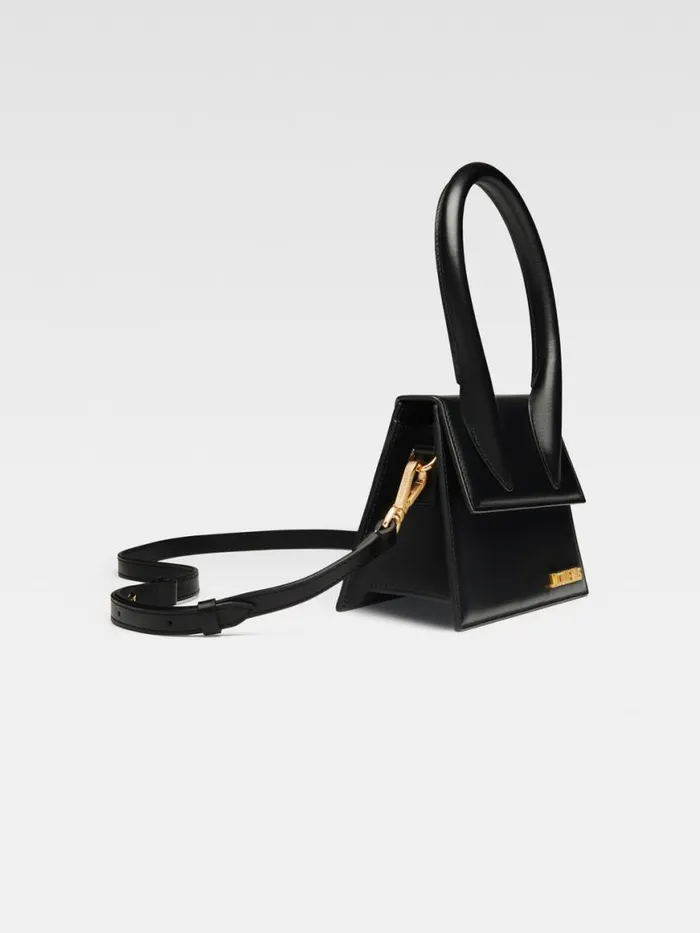 The Medium Chiquito Black Women JACQUEMUS Crossbody and Handbags The Medium Chiquito Black Women JACQUEMUS Crossbody and Handbags