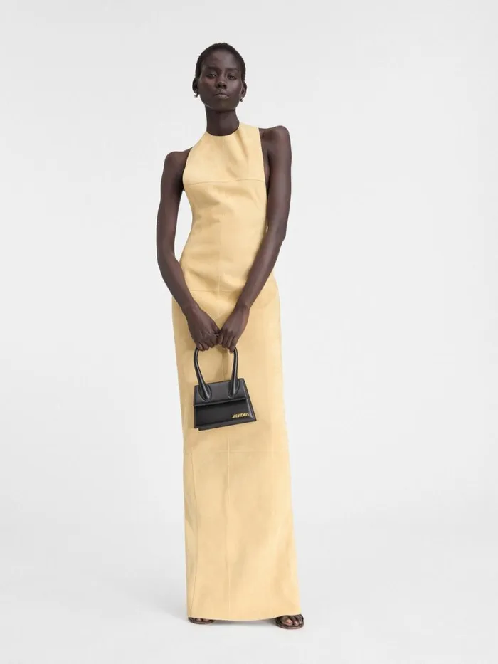 The Medium Chiquito Black Women JACQUEMUS Crossbody and Handbags The Medium Chiquito Black Women JACQUEMUS Crossbody and Handbags