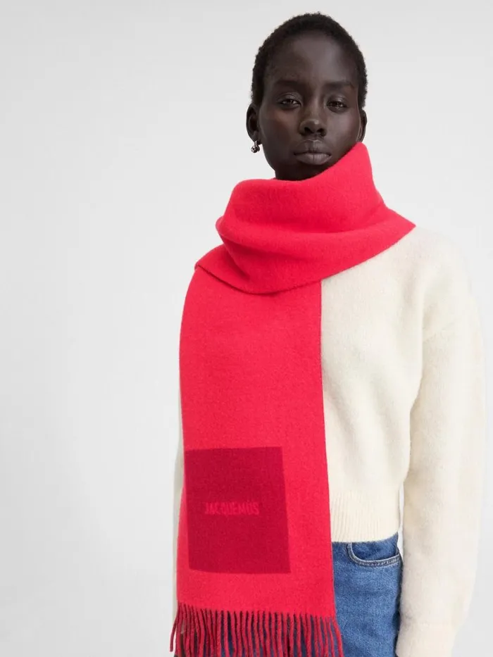 The Rond Carr Scarf Multired WomenMen JACQUEMUS Scarves Beanies and Gloves The Rond Carr Scarf Multired WomenMen JACQUEMUS Scarves Beanies and Gloves