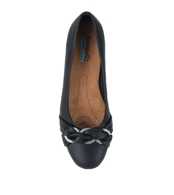Women Baretraps Flats and Loafers Aurora Flat Black Women Baretraps Flats and Loafers Aurora Flat Black