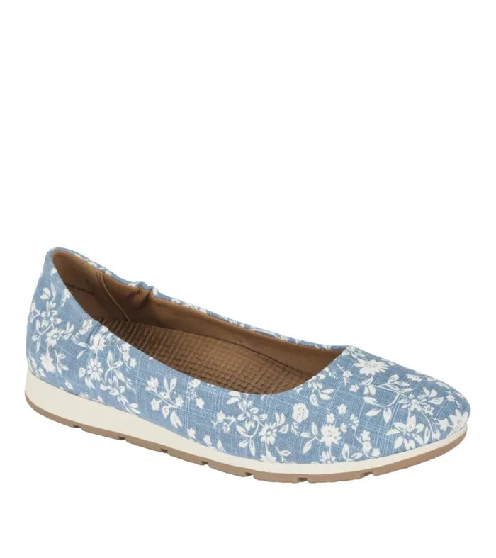 Women Baretraps Flats and Loafers Prim Slip On Bluewhite Flower Canvas