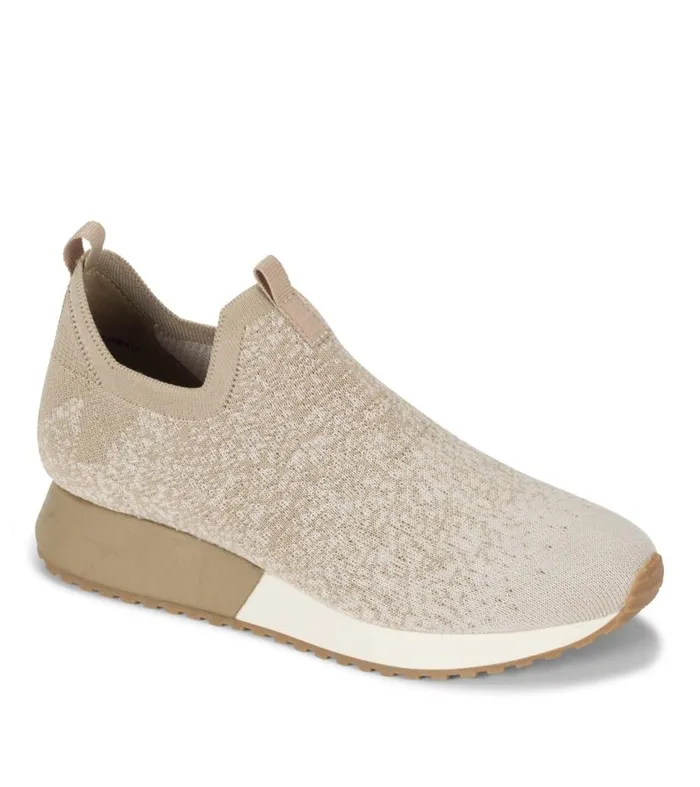 Women Baretraps Sneakers Pringer Slip On Sneaker Sand