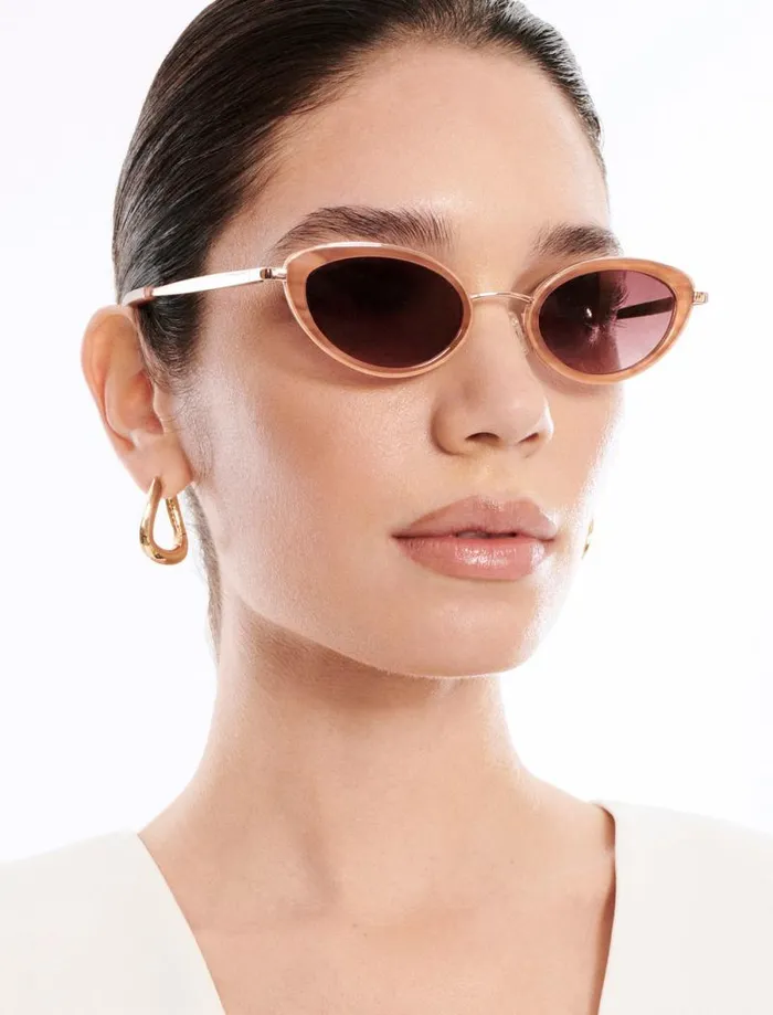 Women BCBG Sunglasses 1994 Oval Classic Sunglasses Rose Goldblush