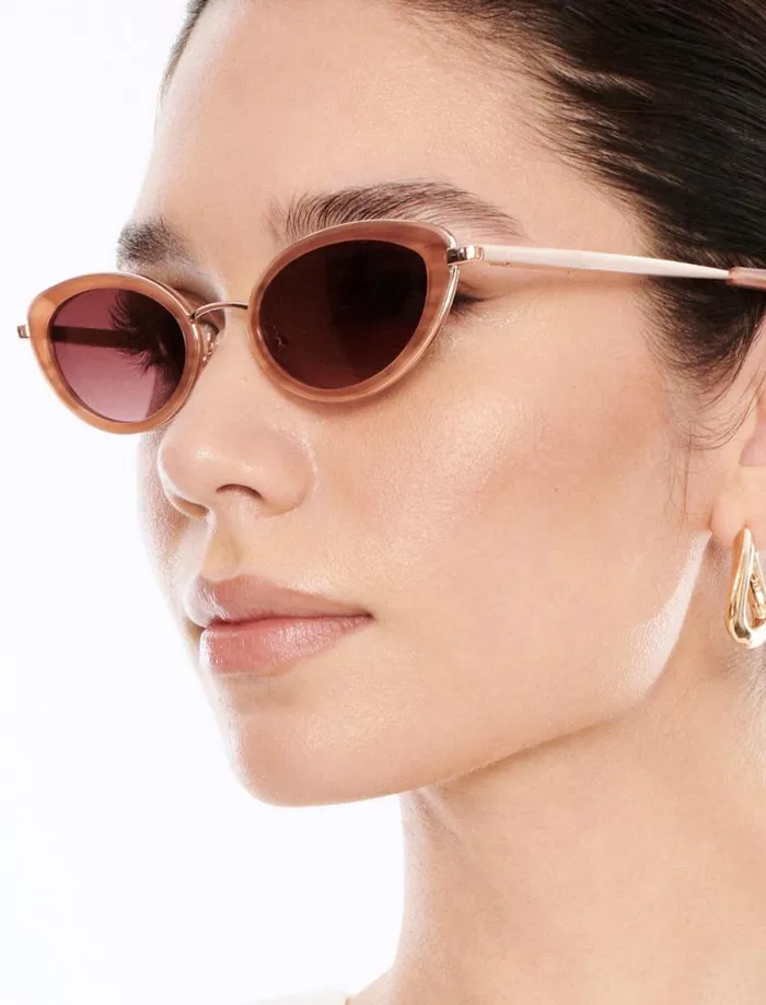 Women BCBG Sunglasses 1994 Oval Classic Sunglasses Rose Goldblush