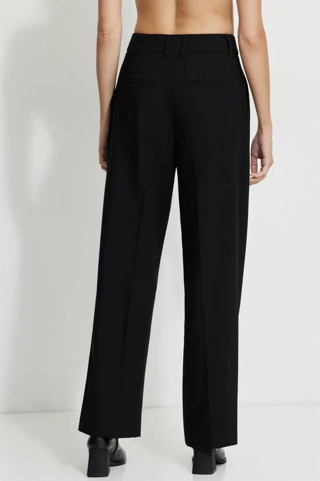 Women Dynamite Pants Sofia Pleated Straight Leg Pants Black