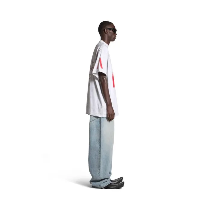 WomenMen Tshirts Balenciaga Balenciaga Music Archive Series Connected Tshirt Oversized In Light Greyred