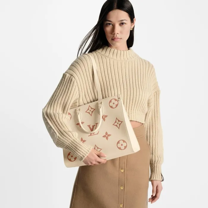 Women Onthego Bag Louis Vuitton Louis Vuitton OnTheGo MM M21575 Crme Rose Trianon 8211 Louis Vuitton Handbag Store