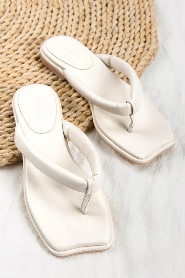 Women Sandals Cupshe Sweetpea Minimalist Thong Sandals White